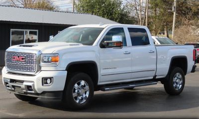 2019 GMC Sierra HD Denali