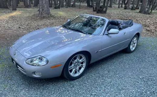 2002 Jaguar XK8