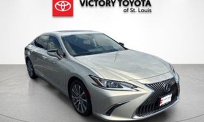 2019 Lexus ES 300H