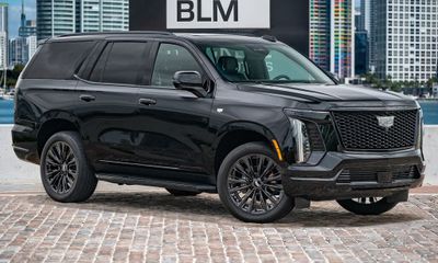 2025 Cadillac Escalade Sport
