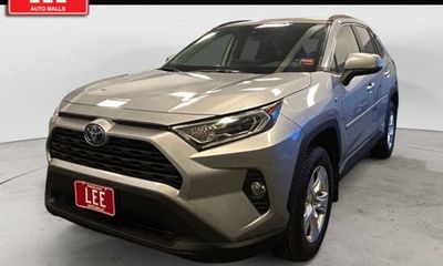 2021 Toyota RAV4 XLE HV