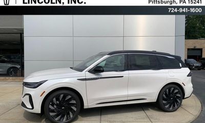 2026 Lincoln Nautilus BLK Label