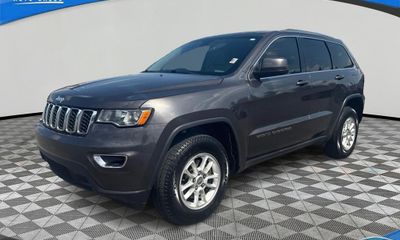 2020 Jeep Grand Cherokee Laredo