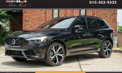 2024 Volvo XC60 Ultimate Dark