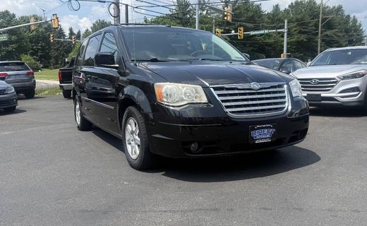 2010 Chrysler Town AND Country RT