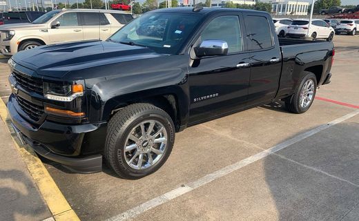 2017 Chevrolet Silverado Custom