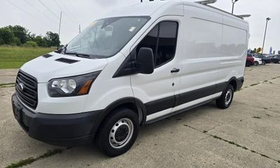 2019 Ford Transit 250 Medium Roof