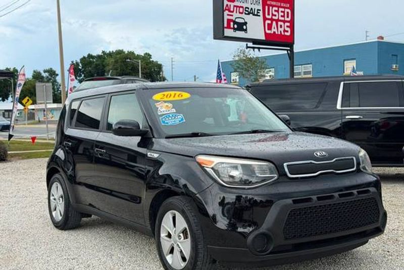 2016 Kia Soul — a typically priced live listing