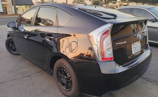 2015 Toyota Prius TWO