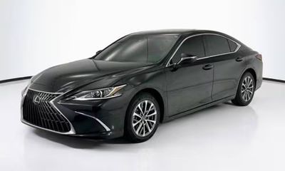 2025 Lexus ES 350 Base