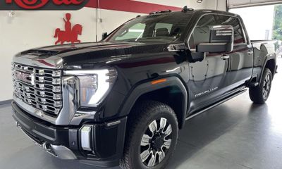 2026 GMC Sierra HD Denali