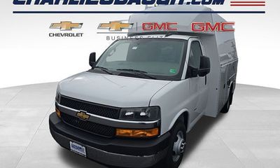 2025 Chevrolet Express 3500 Cutaway 139