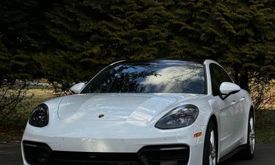 2022 Porsche Panamera 4