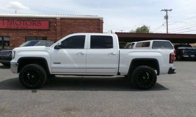 2018 GMC Sierra SLT