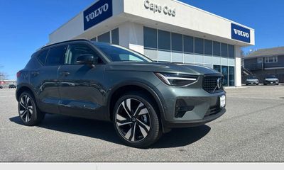 2026 Volvo XC40 Ultra Dark