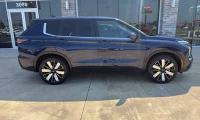 2025 Mitsubishi Outlander