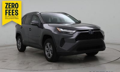2024 Toyota RAV4 LE