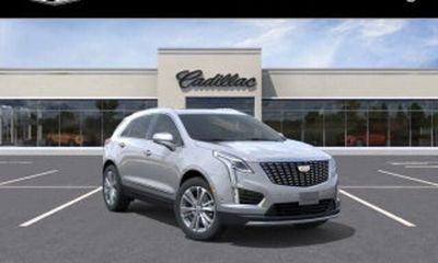 2026 Cadillac XT5 Sport