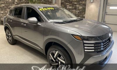2025 Nissan Kicks MPV SV