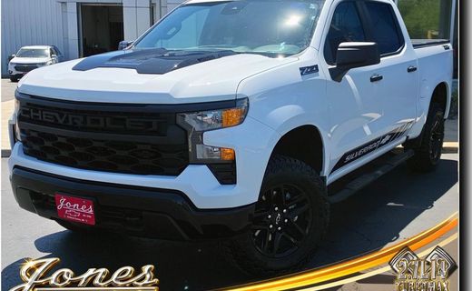 2025 Chevrolet Silverado Trail Boss Custom
