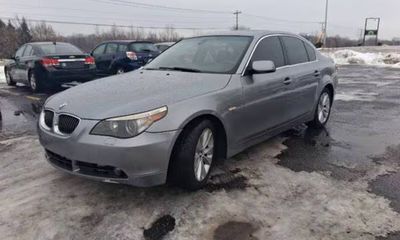 2005 BMW 545I