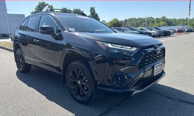 2022 Toyota RAV4 SE