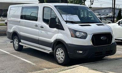 2024 Ford Transit LOW Roof