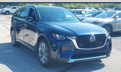 2024 Mazda CX-90 Premium Package