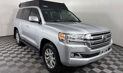 2016 Toyota Land Cruiser VX R