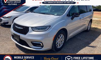 2024 Chrysler Pacifica Touring L