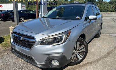 2019 Subaru Outback Limited M R