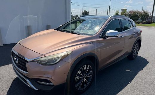 2017 Infiniti QX30 Premium