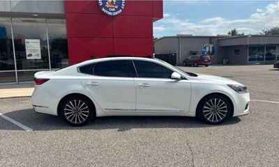 2017 Kia Cadenza Premium Pano Luxury