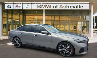 2026 BMW 550e xDrive