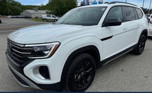 2025 Volkswagen Atlas 4MOTION Peak Edition