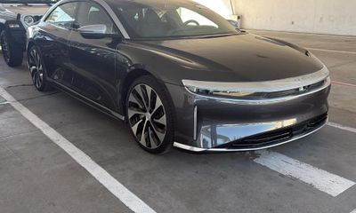 2022 Lucid AIR Grand Touring
