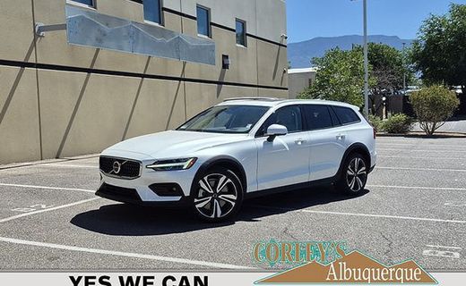 2024 Volvo V60CC Plus