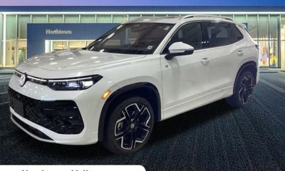 2025 Volkswagen Tiguan 4Motion SEL R