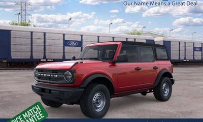 2026 Ford Bronco Base