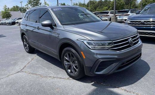 2023 Volkswagen Tiguan SE