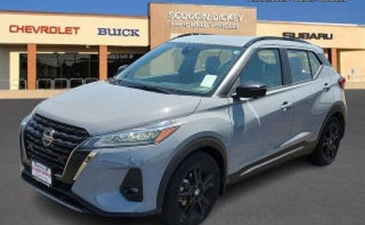 2022 Nissan Kicks SR