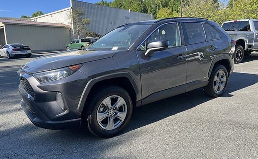 2022 Toyota RAV4 LE