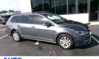 2019 Volkswagen Golf Sportwagen S SE