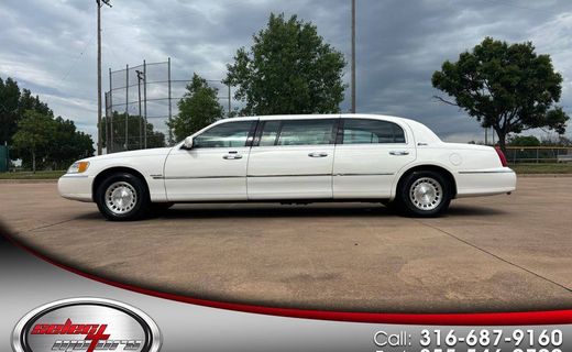 1999 Lincoln Town CAR Executive