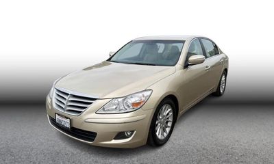 2011 Hyundai Genesis Middle Level