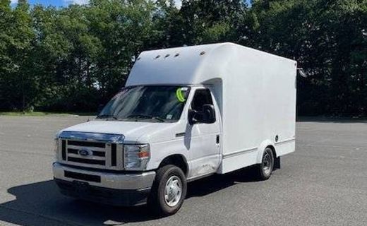2022 Ford E-350 Econoline