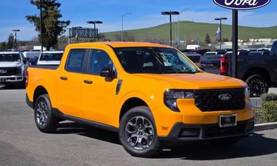 2026 Ford Maverick XLT