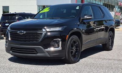 2023 Chevrolet Traverse LT