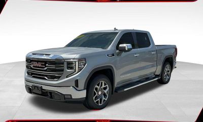 2023 GMC Sierra SLT