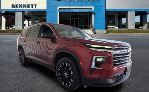 2025 Chevrolet Traverse LT